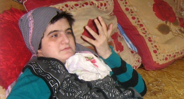 Kamila Nursamadova, woman-resident of the hostel at No. 80 Turgenevskaya Street, born in 1984, Disability Category I, suffers from cerebral palsy. Cherkessk, April 8, 2011, photo by the "Caucasian Knot"