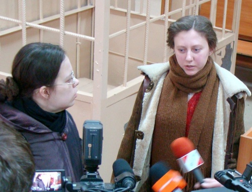 Nadezhda Nizovkina and Tatiana Stetsura in the Sovietskiy District Court of Ulan-Ude,
January 19, 2011. Photo by Sergey Basaev for the "Caucasian Knot"