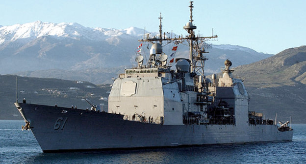 Souda Bay, Crete, Greece.The guided missile cruiser USS Monterey (CG-61) arrives for a port call on Greece's largest island, Jan. 15, 2007.
From Wikipedia, http://en.wikipedia.org. Author: United States Navy, Mr. Paul Farley