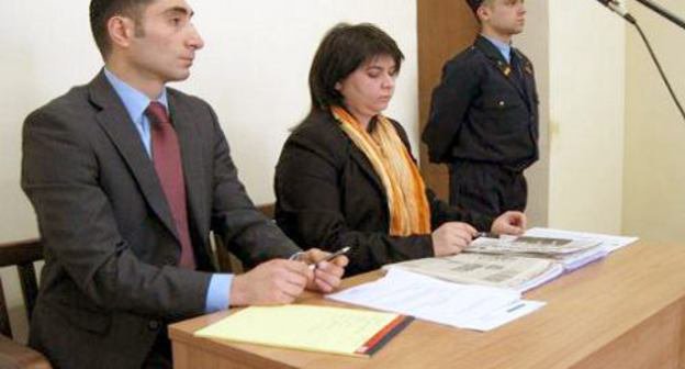Representatives of Bella and Sedrak Kocharyan at the hearing on the lawsuit against the LLC "Skizb Media Kentron", the founder of the oppositional newspaper "Zhamanak" (Time),  March 14, 2011. Photo: www.media.am
 