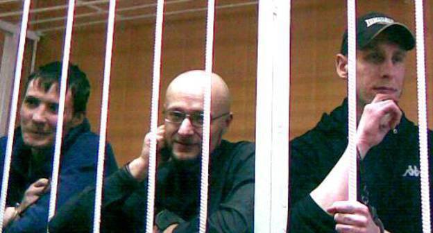 Defendants in the case on mass riots in Manege Square in December 2010 Kirill Unchuk, Ruslan Khubaev and Igor Berezyuk in the Tver District Court of Moscow before sentencing, October 28, 2011. Photo by Yulia Buslavskaya for the "Caucasian Knot" Defendants in the case on mass riots in Manege Square in December 2010 Kirill Unchuk, Ruslan Khubaev and Igor Berezyuk in the Tver District Court of Moscow before sentencing, October 28, 2011. Photo by Yulia Buslavskaya for the "Caucasian Knot"