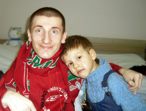 Malik Akhmadov (left). Photo from the album of Anna Nevoya in the social network "VKontakte"