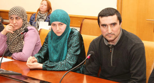 Adaptation commission meeting, Makhachkala, January 21, 2012. Source: http://riadagestan.ru/