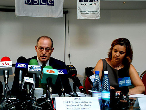 Miklos Harasti at the press conference in Baku, on the 10th of September, 2009. Photo by www.echo-az.com, Samir Aliyev Miklos Harasti at the press conference in Baku, on the 10th of September, 2009. Photo by www.echo-az.com, Samir Aliyev