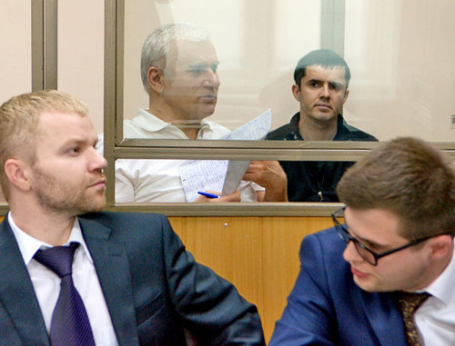 Said Amirov (to the right) and Yusup Djaparov in the courtroom. The defence is in front. Rostov-on-Don, May 13, 2014. Photo by Oleg Pchelov for the "Caucasian Knot" Said Amirov (to the right) and Yusup Djaparov in the courtroom. The defence is in front. Rostov-on-Don, May 13, 2014. Photo by Oleg Pchelov for the "Caucasian Knot"