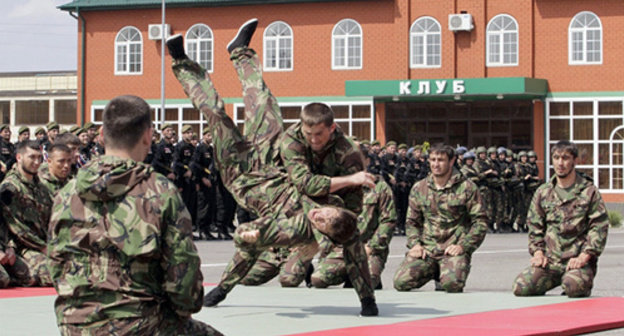 Exhibition performance of the PPSP military unit named after Hero of Russia Akhmad Kadyrov. Photo: website of Ministry of Interior for the Chechen Republic, http://www.95.mvd.ru/press/VIDEOiFOTO/Fotoarhiv/Polku_PPSP_im._Geroja_Rossii_A.A._Kadyrova