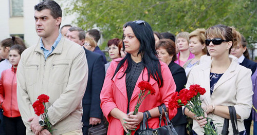 Participants of the mourning events on the anniversary of the terror act in Volgodonsk in 1999, Volgodonsk, September 16, 2014. Photo: official website of Volgodonsk City Administration, http://volgodonskgorod.ru/node/9215 Participants of the mourning events on the anniversary of the terror act in Volgodonsk in 1999, Volgodonsk, September 16, 2014. Photo: official website of Volgodonsk City Administration, http://volgodonskgorod.ru/node/9215