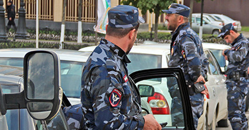 Law enforcement officers, Grozny. Photo by Magomed Magomedov for the ‘Caucasian Knot’. Law enforcement officers, Grozny. Photo by Magomed Magomedov for the ‘Caucasian Knot’.