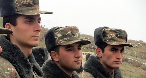 Soldiers in the front line. Nagorno-Karabakh. Photo by Alvard Grigoryan for the "Caucasian Knot" Soldiers in the front line. Nagorno-Karabakh. Photo by Alvard Grigoryan for the "Caucasian Knot"