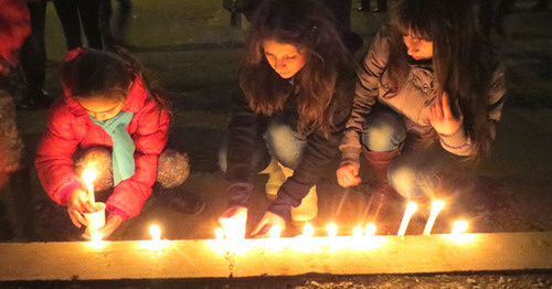 Action of lighting candles in memory of the deceased infant Sergey Avetisyan. Nagorny Karabakh, January 20, 2015. Photo by Alvard Grigoryan for the ‘Caucasian Knot’. 