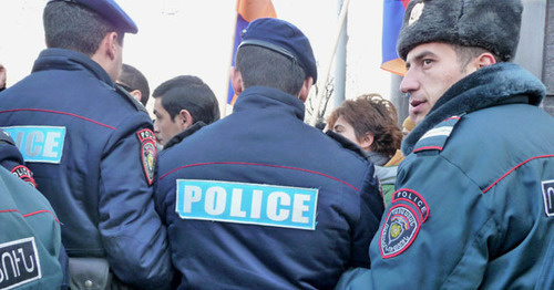 Policemen at the protest action. Yerevan, January 15, 2015. Photo by Armine Martirosyan for the "Caucasian Knot" Policemen at the protest action. Yerevan, January 15, 2015. Photo by Armine Martirosyan for the "Caucasian Knot"