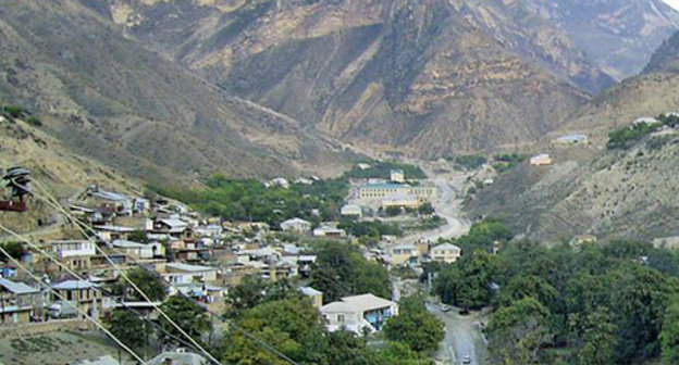 Village in the Untsukul District of Dagestan. Photo: Nurmagomed Abakarov //21.10.2006,  http://odnoselchane.ru/?page=photos_of_category&amp;sect=50&amp;com=photogallery