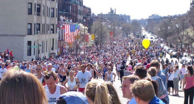 Boston Marathon 2005. Photo: Pingswept https://commons.wikimedia.org