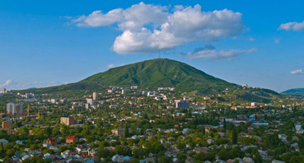 View of Pyatigorsk. Photo: https://ru.wikipedia.org/wiki/%CF%FF%F2%E8%E3%EE%F0%F1%EA