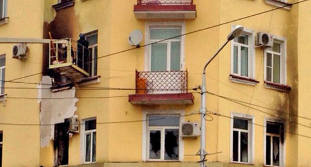 The building where the office of the Joint Mobile Group of the Committee against Torture (CaT) is located, after the fire. Grozny, December 14, 2014. Photo by Akhmed Aldebirov for the ‘Caucasian Knot’. The building where the office of the Joint Mobile Group of the Committee against Torture (CaT) is located, after the fire. Grozny, December 14, 2014. Photo by Akhmed Aldebirov for the ‘Caucasian Knot’.
