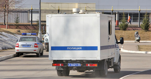 Police car with the BORN case figurants near the Moscow Regional Court. Photo by Magomed Tuayev for the ‘Caucasian Knot’. Police car with the BORN case figurants near the Moscow Regional Court. Photo by Magomed Tuayev for the ‘Caucasian Knot’.