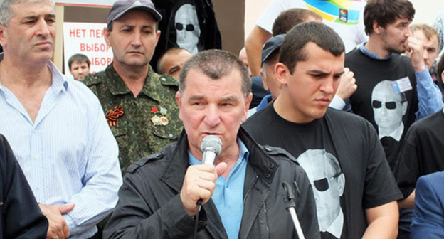 Candidate of the "Party of Veterans of Russia" Osman Osmanov. Photo by Patimat Makhmudova for the ‘Caucasian Knot’. Candidate of the "Party of Veterans of Russia" Osman Osmanov. Photo by Patimat Makhmudova for the ‘Caucasian Knot’.