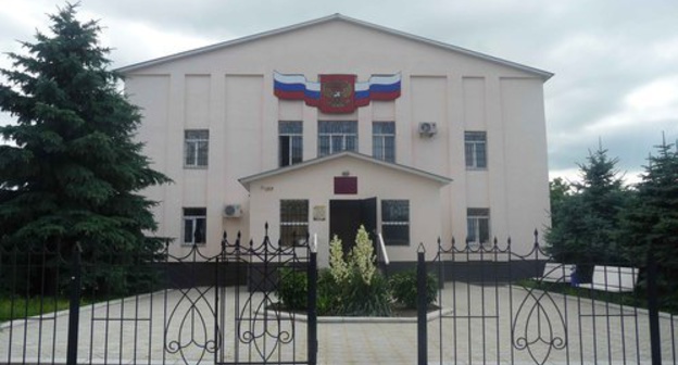 The building of the Ust-Dzheguta District Court. Photo: http://ust-djegutinsky.kchr.sudrf.ru/modules.php?name=press_dep&amp;op=51&amp;gid=1
