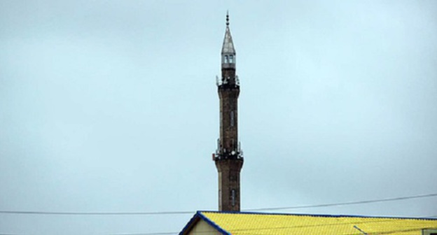 Mosque minaret. Photo by Akhmed Aldebirov for the "Caucasian Knot" Mosque minaret. Photo by Akhmed Aldebirov for the "Caucasian Knot"