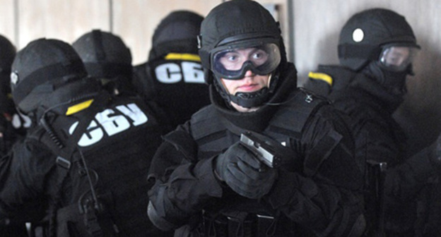 Power agents of the Security Service of Ukraine. Photo: http://politrada.com/news/chp-sbushniki-shturmovali-kvartiru-v-kieve-ubit-silovik-i-terrorist/