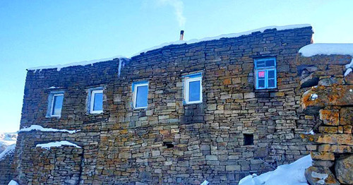House of Patimat Nugaeva in the village of Amuzgi. Photo by Rasul Kurtaev for the ‘Caucasian Knot’. 