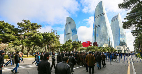 Azerbaijan marks Day of Mourning in memory of those who fell victim to special operation carried out by Soviet troops in Baku on January 20, 1990. Baku, January 20, 2016. Photo by Aziz Karimov for the ‘Caucasian Knot’. Azerbaijan marks Day of Mourning in memory of those who fell victim to special operation carried out by Soviet troops in Baku on January 20, 1990. Baku, January 20, 2016. Photo by Aziz Karimov for the ‘Caucasian Knot’.