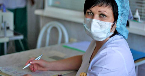 A health-care worker. Photo: Valentina Mischenko / Yugopolis A health-care worker. Photo: Valentina Mischenko / Yugopolis