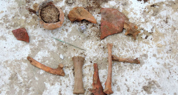 Artifacts found at the place of construction of Alexander Nevsky Cathedral. Photo: Evgeny Kruglov. 