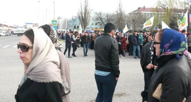 Action in Grozny, dated to the anniversary of annexation of the Crimea by Russia, March 18, 2016. Photo by Nikolai Petrov for the ‘Caucasian Knot’. Action in Grozny, dated to the anniversary of annexation of the Crimea by Russia, March 18, 2016. Photo by Nikolai Petrov for the ‘Caucasian Knot’.