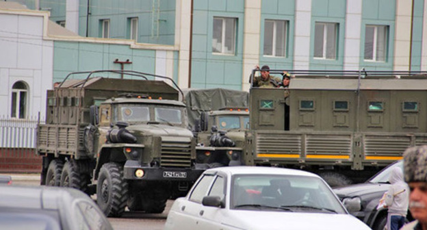 Military equipment in the centre of Grozny. Photo by Magomed Magomedov for the "Caucasian Knot" Military equipment in the centre of Grozny. Photo by Magomed Magomedov for the "Caucasian Knot"
