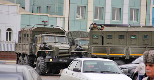 Military equipment in the centre of Grozny. Photo by Magomed Magomedov for the "Caucasian Knot" Military equipment in the centre of Grozny. Photo by Magomed Magomedov for the "Caucasian Knot"