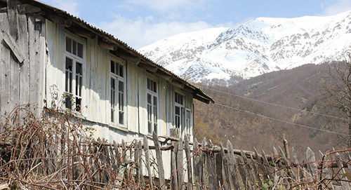 The South Ossetian village of Sinagur located near the border. Photo: © Sputnik/ Ruslan Tadtaev, http://sputnik-ossetia.ru/news/20160411/1672653.html The South Ossetian village of Sinagur located near the border. Photo: © Sputnik/ Ruslan Tadtaev, http://sputnik-ossetia.ru/news/20160411/1672653.html