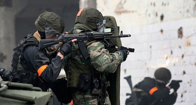 The law enforcers during CTO. Photo: http://nac.gov.ru
