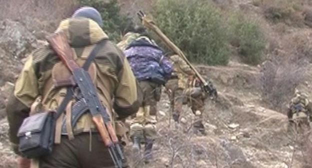 Сounterterrorist operation in Karabudakhkent District, Dagestan. Photo: http://www.riadagestan.ru/news/kriminal/v_karabudakhkentskom_rayone_dagestana_siloviki_obnaruzhili_eshche_odnu_bandgruppu/ Сounterterrorist operation in Karabudakhkent District, Dagestan. Photo: http://www.riadagestan.ru/news/kriminal/v_karabudakhkentskom_rayone_dagestana_siloviki_obnaruzhili_eshche_odnu_bandgruppu/