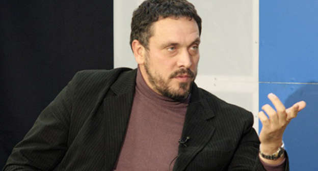 Maxim Shevchenko. Photo: http://moscow-baku.ru/news/politics/zhurnalist_maksim_shevchenko_azerbaydzhan_imeet_pravo_osvobodit_svoi_zemli_ot_okkupatsii/ Maxim Shevchenko. Photo: http://moscow-baku.ru/news/politics/zhurnalist_maksim_shevchenko_azerbaydzhan_imeet_pravo_osvobodit_svoi_zemli_ot_okkupatsii/