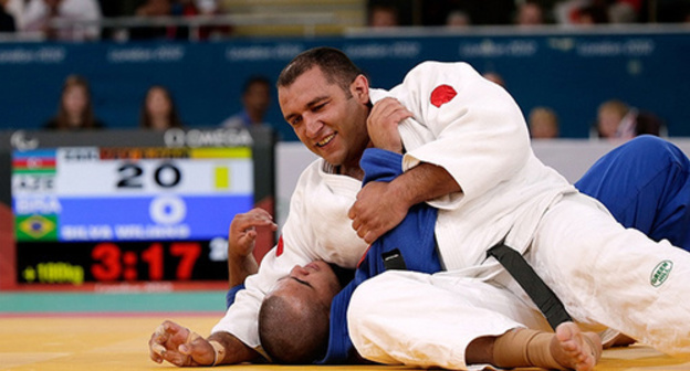 An Azerbaijani athlete Ilham Zakiev. Photo: http://www.trend.az/azerbaijan/baku2015/2411403.html An Azerbaijani athlete Ilham Zakiev. Photo: http://www.trend.az/azerbaijan/baku2015/2411403.html