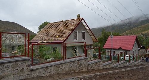 A residential neighbourhood Ariavan in the Kashatag District of Nagorno-Karabakh. September 3, 2016. Photo by Alvard Grigoryan for the "Caucasian Knot"