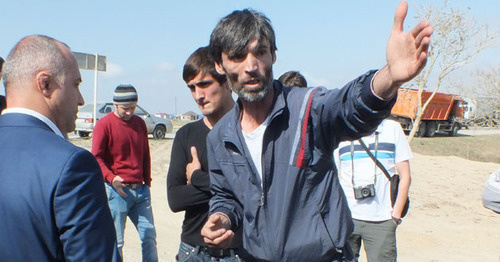 Residents of village of Shushiya hold protest action, October 6, 2016. Photo by Patimat Makhmudova for the 'Caucasian Knot'. Residents of village of Shushiya hold protest action, October 6, 2016. Photo by Patimat Makhmudova for the 'Caucasian Knot'.