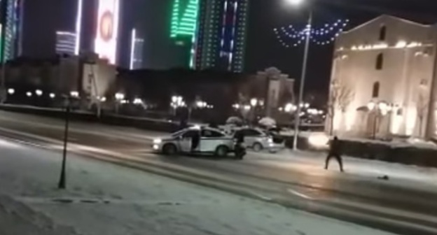 Shootout in the centre of Grozny, December 17, 2016. Photo: screenshot of video recorded by eyewitness, Youtube. 