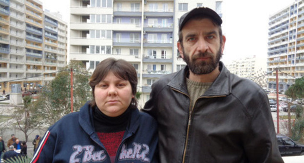Mardiros Demerchyan with his wife. Photo by Svetlana Kravchenko for the "Caucasian Knot"