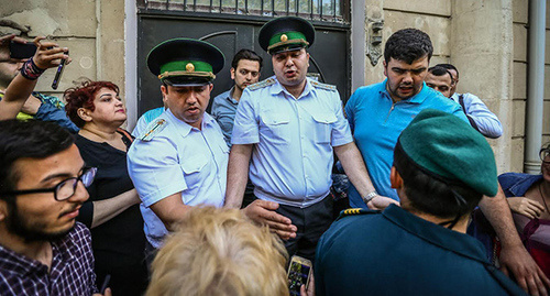 Baku policemen. Photo by Aziz Karimov for the 'Caucasian Knot'. Baku policemen. Photo by Aziz Karimov for the 'Caucasian Knot'.
