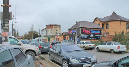 Kaspiysk, Dagestan. Photo: Shamil Shangreev, http://www.odnoselchane.ru