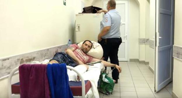 Alexander Batmanov in the hospital in Volgograd. July 2017. Screenshot of the video by the user NGO TV https://www.youtube.com/watch?time_continue=122&v=aGAqpCpUyCY Alexander Batmanov in the hospital in Volgograd. July 2017. Screenshot of the video by the user NGO TV https://www.youtube.com/watch?time_continue=122&v=aGAqpCpUyCY