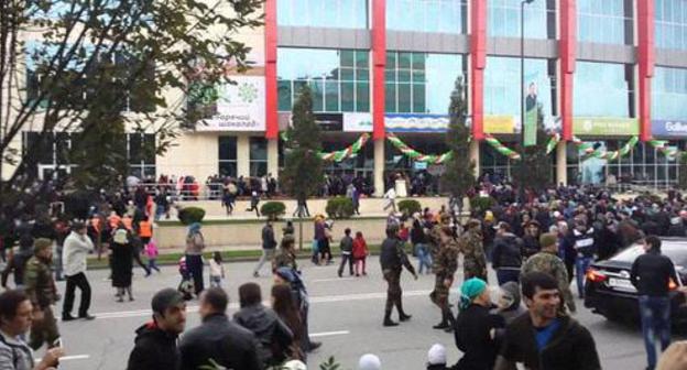 Trade centre Grand Part in Grozny. Screenshot of video posted by user Mansur https://www.youtube.com/watch?v=rP8inQ1H_Ks Trade centre Grand Part in Grozny. Screenshot of video posted by user Mansur https://www.youtube.com/watch?v=rP8inQ1H_Ks