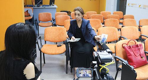 Vahida Nurieva, grandmother of the child returned from Iraq. Photo: https://ru.sputnik.az/life/20170927/412036030/deti-prijut-bagdade-babushka-nashla-hadidzhu.html Vahida Nurieva, grandmother of the child returned from Iraq. Photo: https://ru.sputnik.az/life/20170927/412036030/deti-prijut-bagdade-babushka-nashla-hadidzhu.html