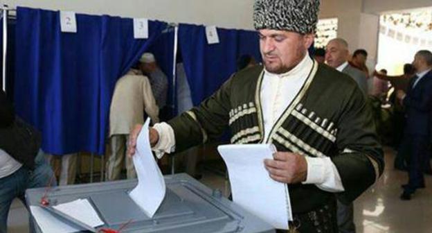 A polling station in Chechnya. Photo https://chechen.er.ru/news/2016/9/18/turpal-ali-ibragimov-vybory-dolzhny-kosnutsya-kazhdogo-zhitelya-chechenskoj-respubliki/ A polling station in Chechnya. Photo https://chechen.er.ru/news/2016/9/18/turpal-ali-ibragimov-vybory-dolzhny-kosnutsya-kazhdogo-zhitelya-chechenskoj-respubliki/
