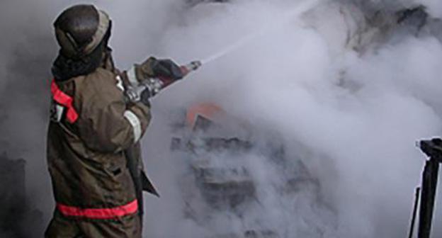 Fire-fighting. Photo http://05.mchs.gov.ru/operationalpage/operational/item/6113181/