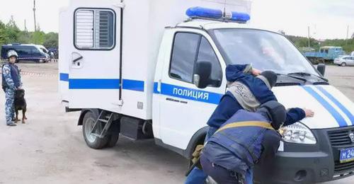 Detention by law enforcers. Photo: press service of the National Antiterrorism Committee, http://nac.gov.ru Detention by law enforcers. Photo: press service of the National Antiterrorism Committee, http://nac.gov.ru