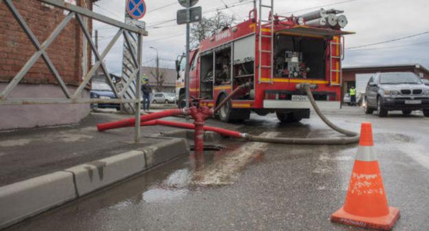 Fire extinguishing. Photo: Dmitry Poslavsky, Yuga.ru
