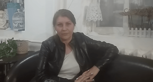 Anastasia Yemelyanova. Screenshot of the activist's video appeal on the YouTube channel "Phokhladny stands for law and order" https://www.youtube.com/watch?v=ER_sBMpY068&feature=youtu.be Anastasia Yemelyanova. Screenshot of the activist's video appeal on the YouTube channel "Phokhladny stands for law and order" https://www.youtube.com/watch?v=ER_sBMpY068&feature=youtu.be